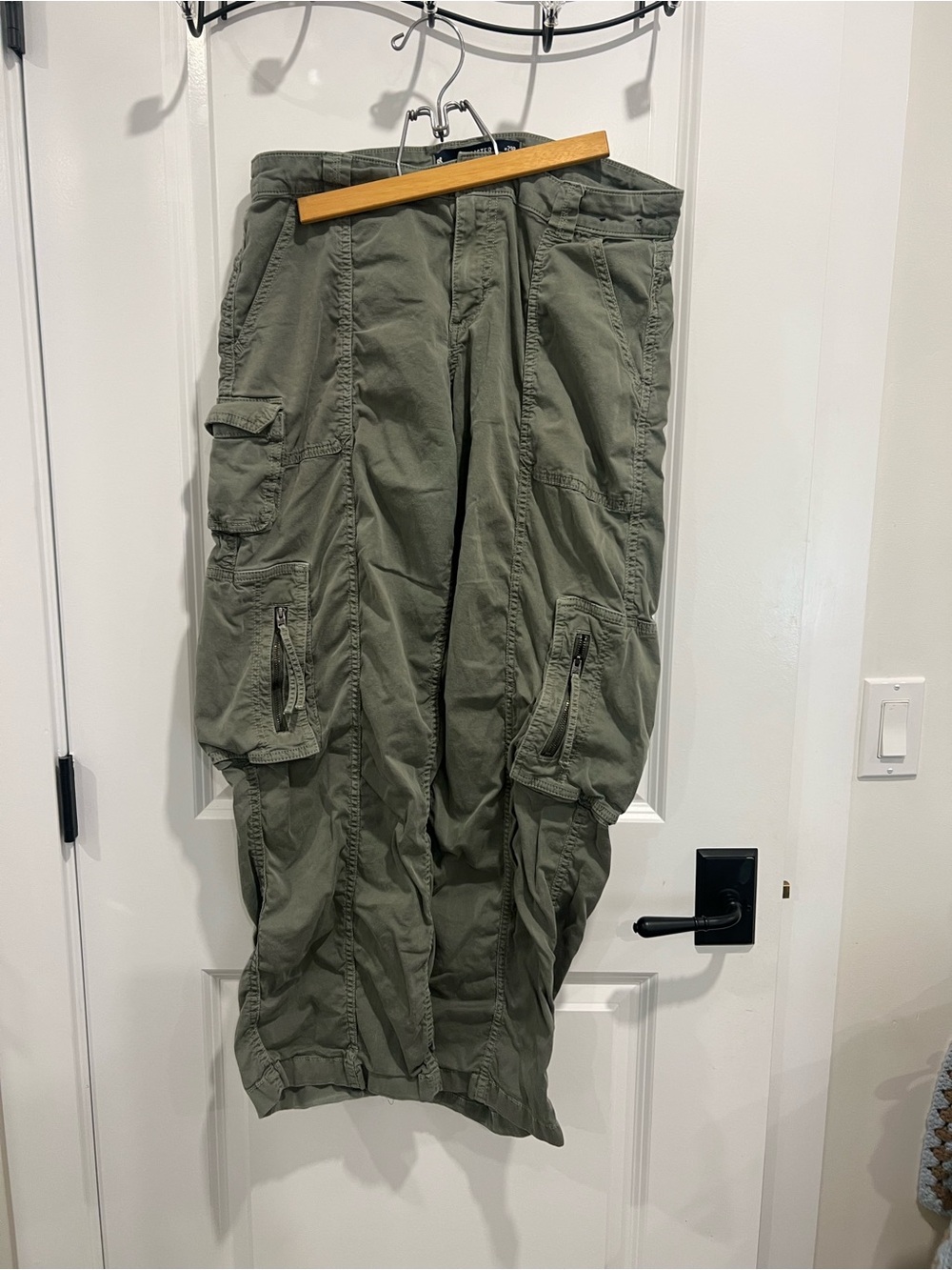 Hollister Cargo Pants - low rise